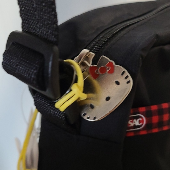 Lesportsac Hello Kitty Anniversary Crossbo… - Picture 4 of 8